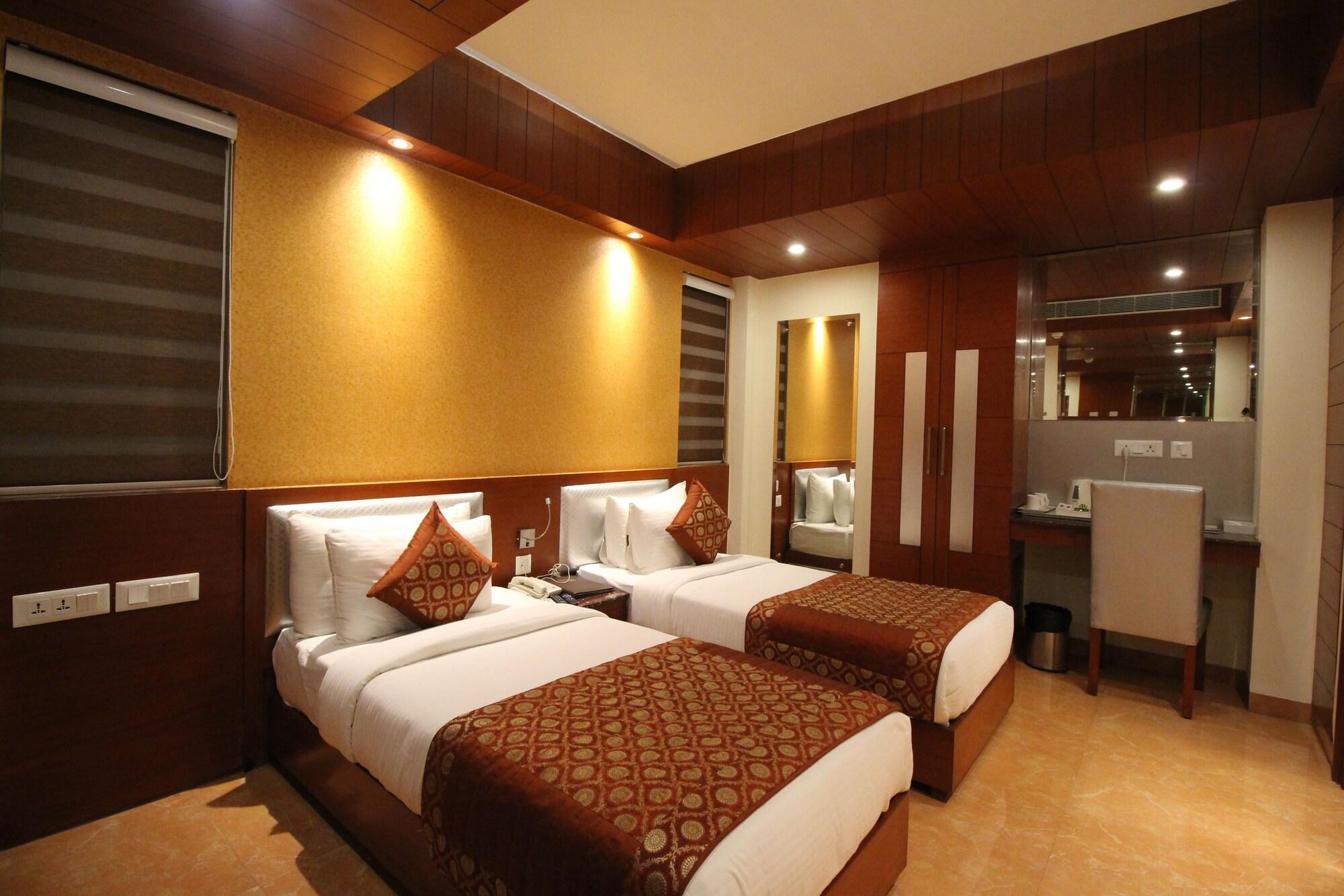 Hotel Golden Grand Dillí Exteriér fotografie