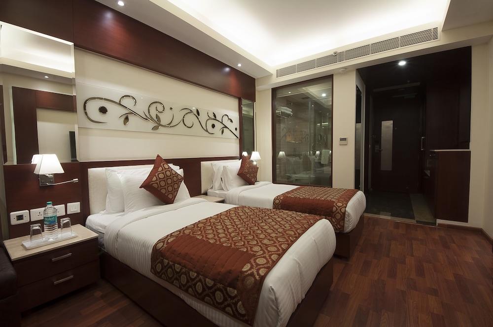 Hotel Golden Grand Dillí Exteriér fotografie