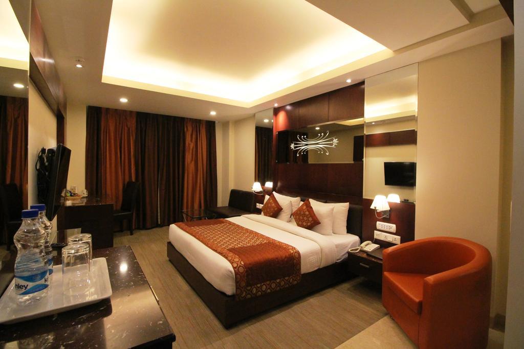 Hotel Golden Grand Dillí Exteriér fotografie