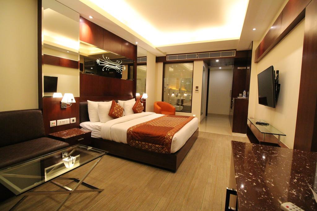 Hotel Golden Grand Dillí Exteriér fotografie
