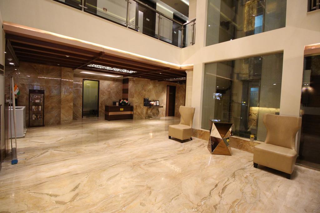 Hotel Golden Grand Dillí Exteriér fotografie