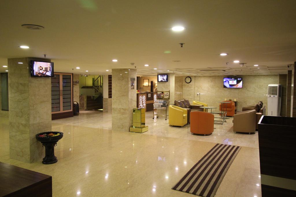 Hotel Golden Grand Dillí Exteriér fotografie